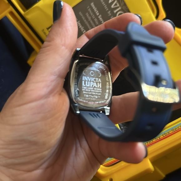 NWT Invicta blue and lime green watch - Picture 5 of 8